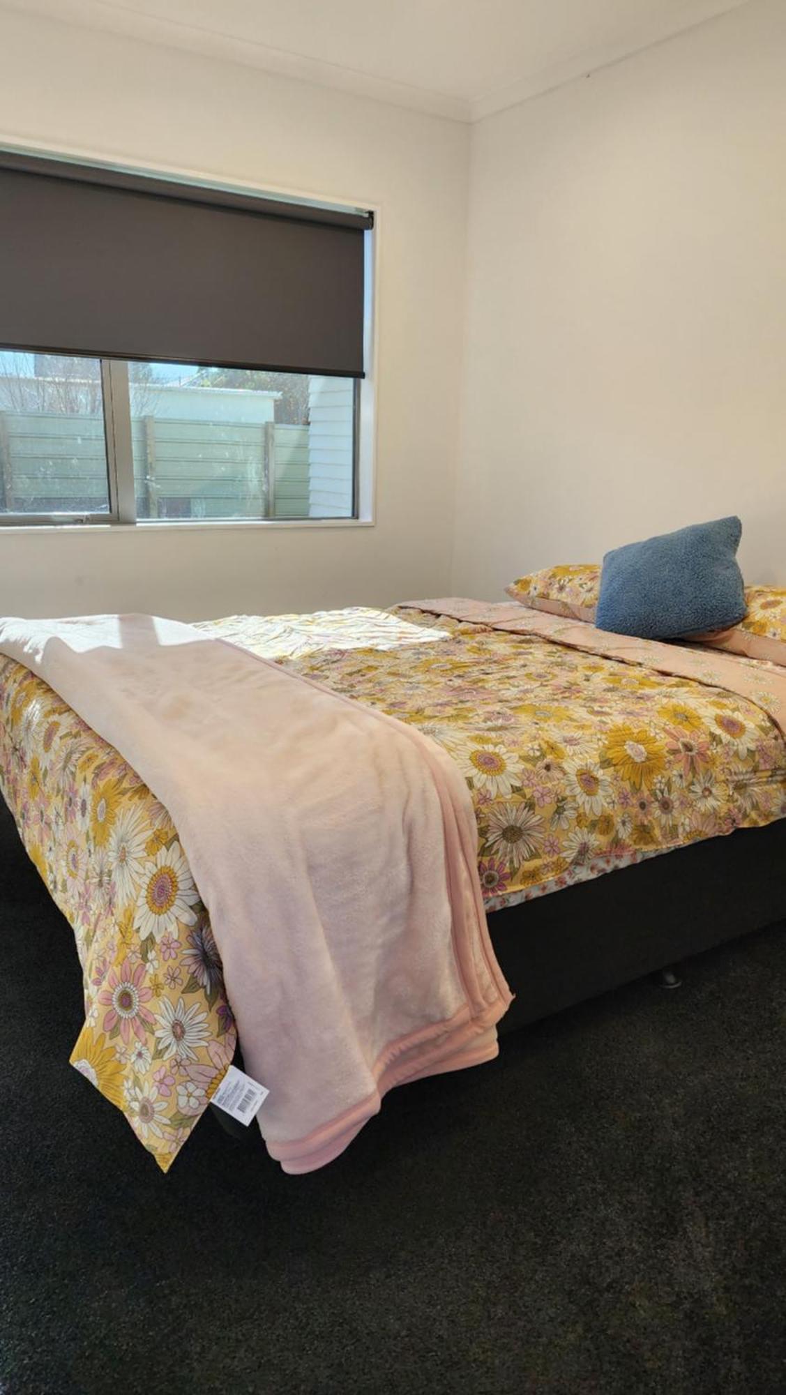 Oaktree Entire Holiday Home, Sleeps 8 To12 Rotorua Exterior foto